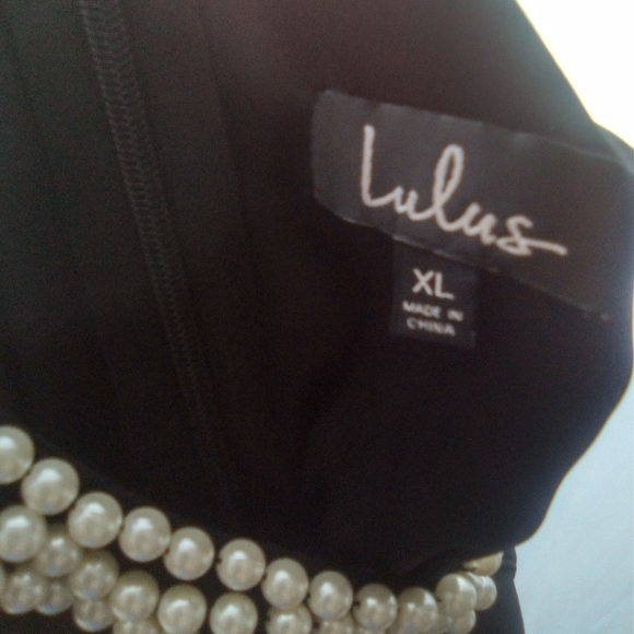 Lulu's black dress - Picture 3 of 3